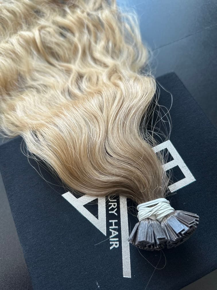 Extensii Cheratina Russian Hair Ombre #4/#9.0 Extensii Cheratina Russian Hair Ombre #4/#9.0